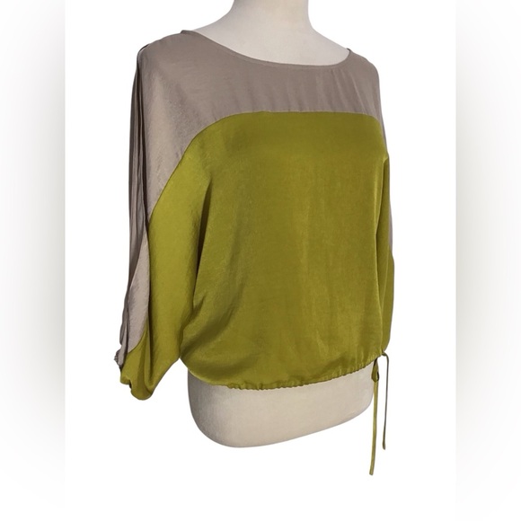 BCBG Maxazria Colorblock Cold Shoulder Blouse Color Dillcombo - Picture 5 of 9